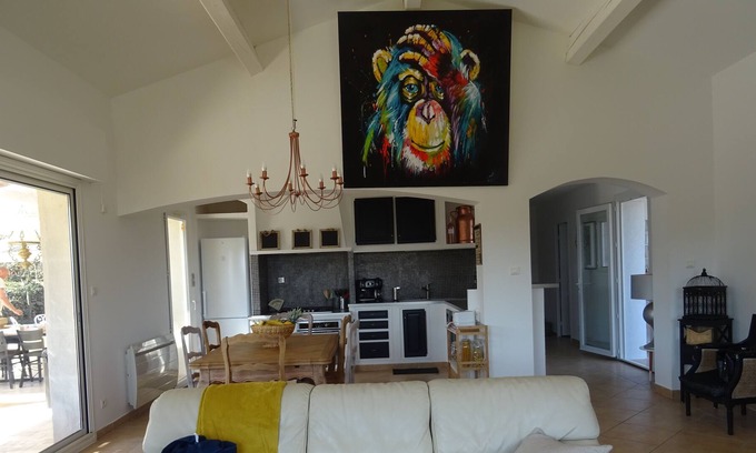 Flassans-sur-Issole Casa | 3 bedroom villa with its dominant view