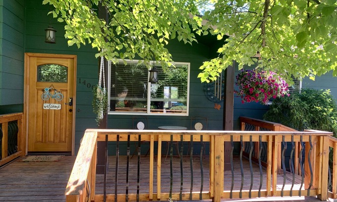 Orchard Homes Casa | 3-bedroom vacation home just 15 minutes from Bitterroot Valley