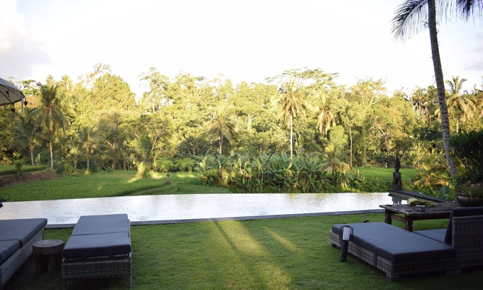 Tegallalang Villa | Villa de 3 dormitorios con maravillosas vistas y piscina infinita