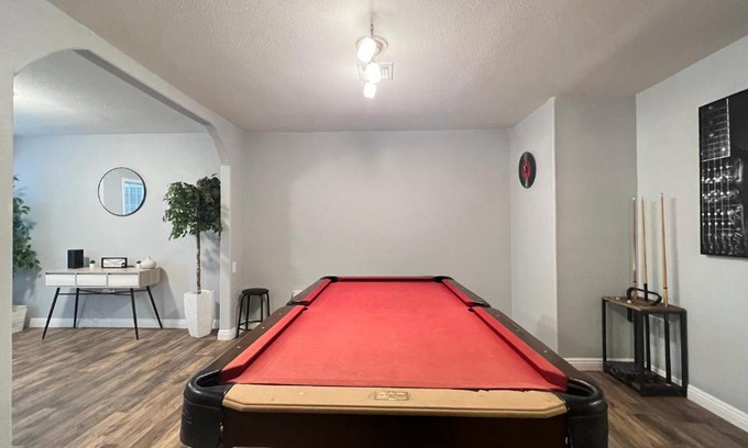 Torrey Pines Ranch Casa | 3 bedroom w Swimming pool and billiards table