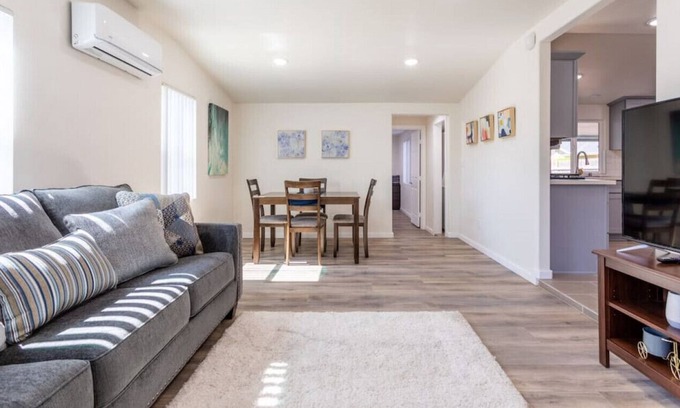 Bonita Casa | 3 Bedrooms, 2 Bath, Free Parking, Wifi, & Back Yard