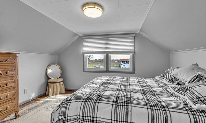Ripley Apartamento | 3 bedrooms Cape Cod at an award wining vineyard - Sparkling Ponds Winery