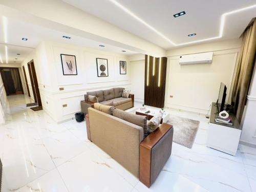 Al Duqqi Apartamento | 3 bedrooms DownTown Elmohandeseen