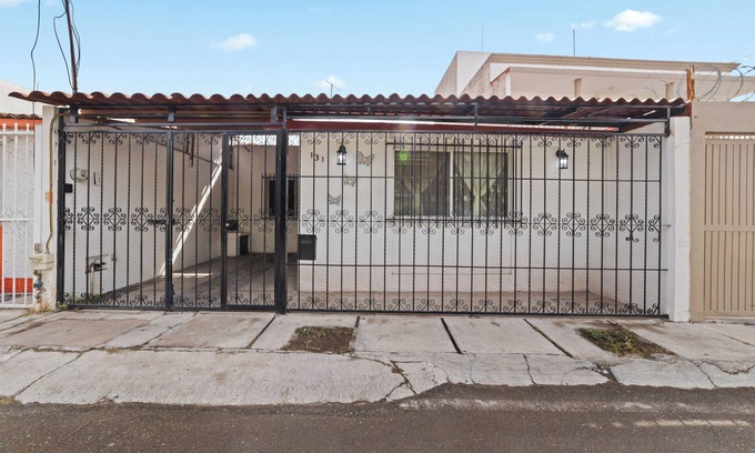 zona dos extendida Casa | 3 Bedrooms House Ideal for Families