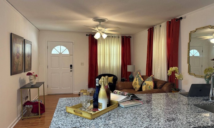 Northside Casa | 3 bedrooms near airport, beaches and cruise port in fantastic Jacksonville area.