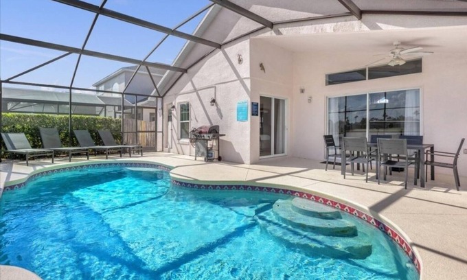 Lake Berkley Casa | 3 Bedrooms S / Lake Berkley Home by RedAwning