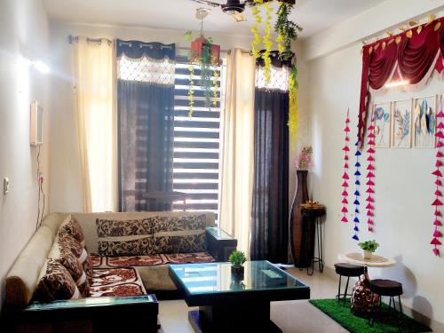 Landran Apartamento | 3 BHK Condo For Family On Manali Expressway