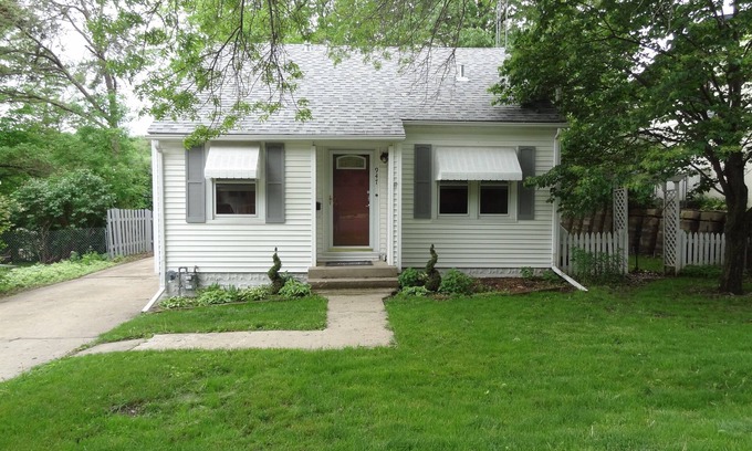 Rochester Casa | 3 blk St Mary 11 Mayo Pet Friendly Covered ByFaith