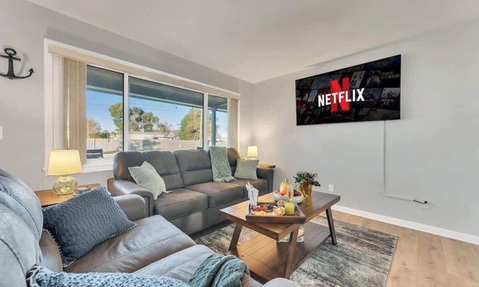 Lynn Haven Casa | 3 Blocks to Bay + Boat Parking + Renovated + 3 Bd