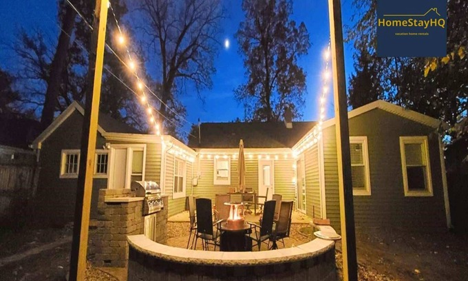 Wooded Estates Casa | 3 blocks to Notre Dame, EV Charger, BBQ & Fire Pit! (1707)
