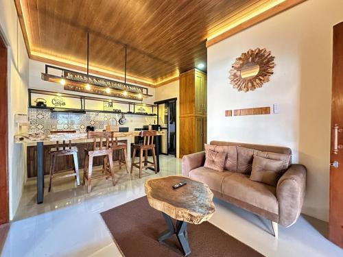 Klaten Casa | 3 BR Java House ONLY 5 mins to Prambanan Temple