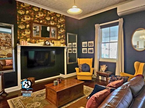 Lamington Casa | 3 BR Little Addis Cottage in Historic Kalgoorlie