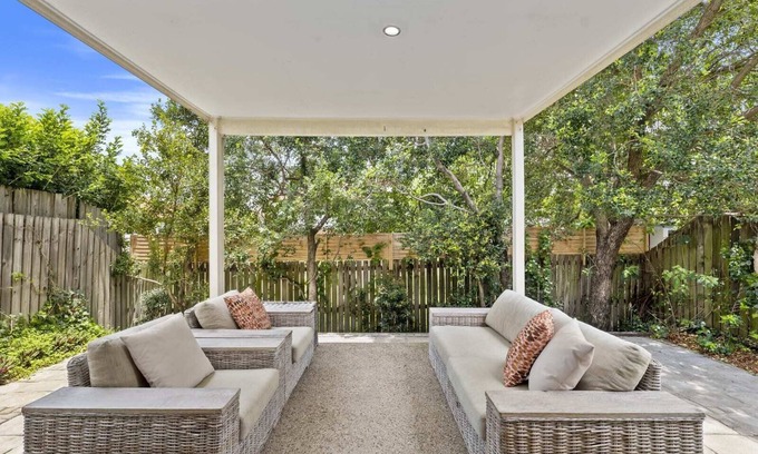 Hamilton Casa | 3 BR Townhouse w/ Private Courtyard & Parking!