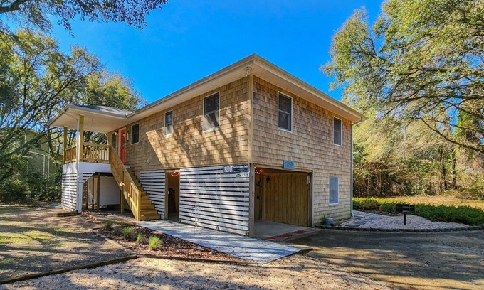 Southern Shores Casa | 3 BR Updated Beach House in Southern Shores