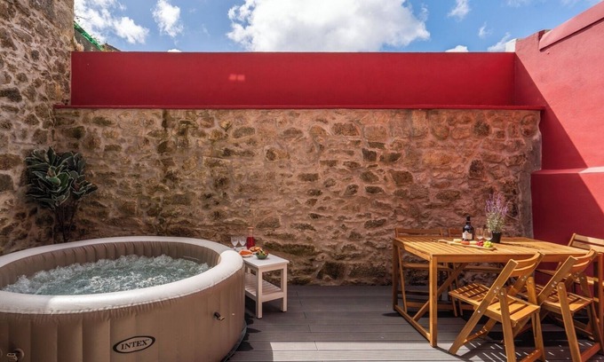 Cedofeita Apartamento | 3 Comfy Flats | Jacuzzi and Terrace