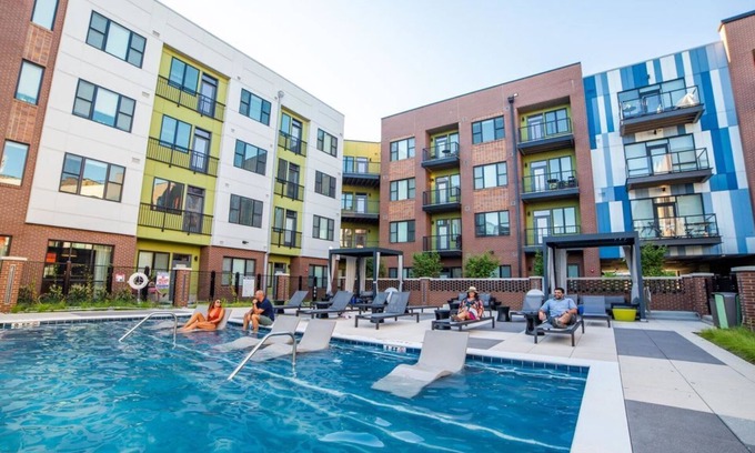 Mile Square Apartamento | 3 Downtown combined units with free parking
