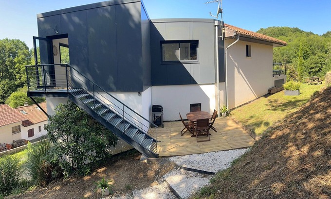 Guethary Apartamento | 3* Egoitza apartment in the pines near Guéthary