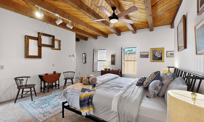 Sawmill Area Casa | 3 King Beds+Hot Tub+Walkers Paradise+Gated Parking+Instant Hot+Refrigerated Air