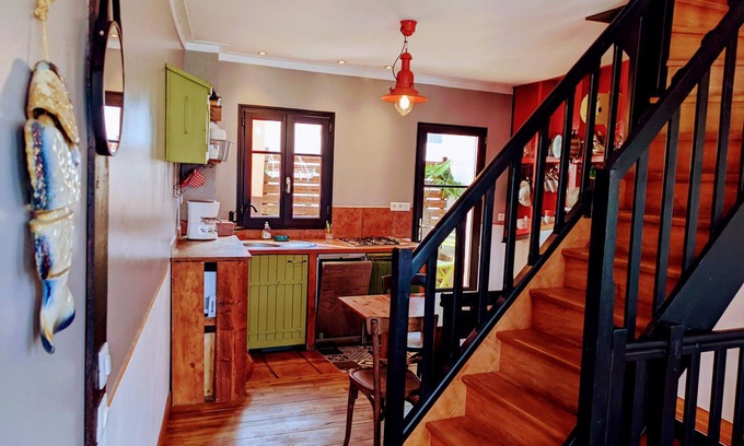 Le Palais Casa | Casa de 3 niveles con terraza, 2 habitaciones, se admiten mascotas – centro de Le Palais
