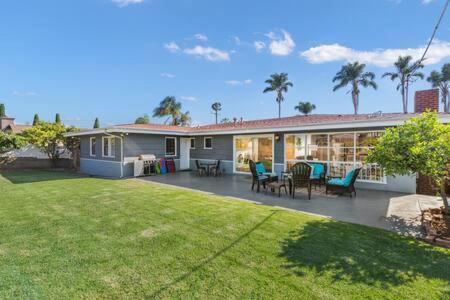 National City Casa | 3 Living Rooms - Spacious - Family-Friendly