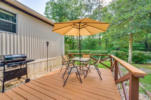 New London Casa | 3 Mi to Badin Lake Quiet New London Retreat