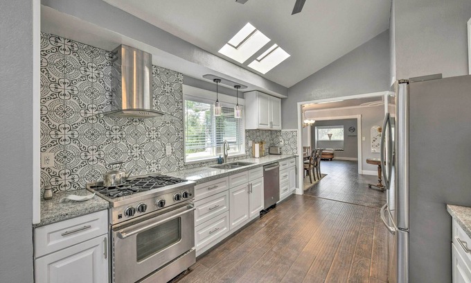 Placerville Casa | < 3 Mi to Dtwn: Placerville Home w/ Outdoor Oasis