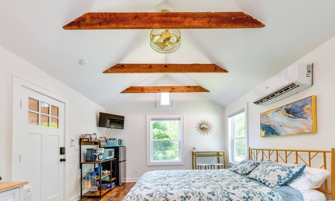 Winston - Salem Apartamento | 3 Mi to Dtwn Winston-Salem: Studio on Miller Park!
