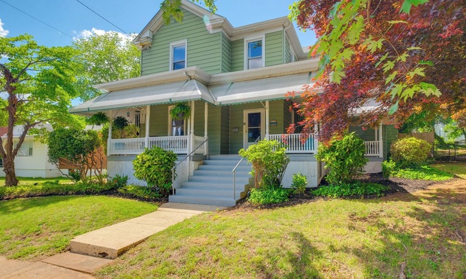 Lynchburg Apartamento | 3 Mi to Liberty U: Apt w/ Full Kitchen & King Bed!