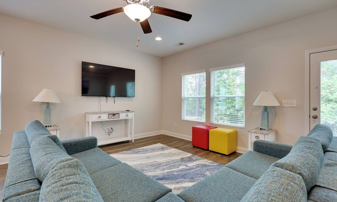 Ocean Isle Beach Casa | 3 Mi to Sand & Surf: Ocean Isle Beach Retreat!