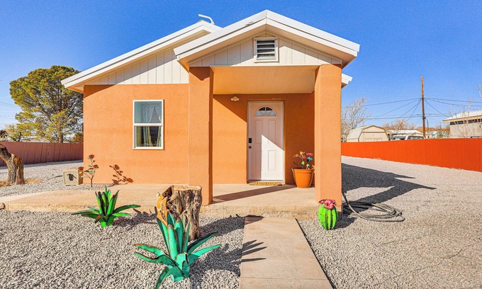 Truth or Consequences Casa | 3 Mi to Elephant Butte Lake: Cozy Retreat!