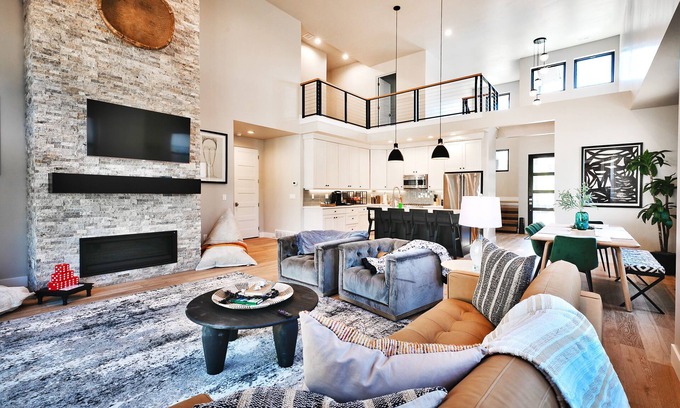 Park City Casa | 3 mins to Deer Valley East Village w/ Hot Tub