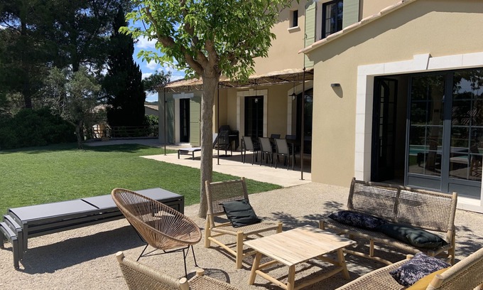 Maussane Casa | 3 minutes from the center (Provencal village) and shops: Mas St Olive with swimming pool