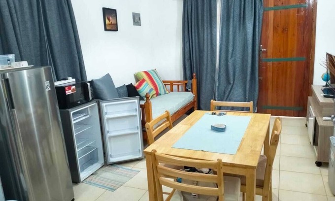 Malindi Apartamento | 3 minutes walk to the beach, and the mall!