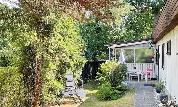 Hollviken Casa | 3 person holiday home in HUNVIGAN