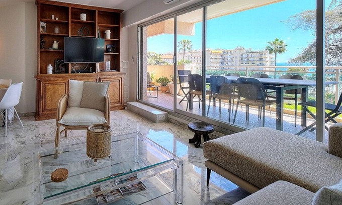 Cannes Apartamento | 3 pièces, terrasse vue mer et parking A2B232