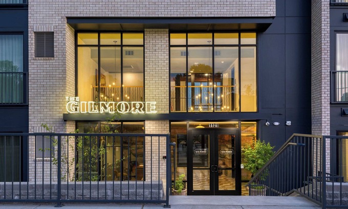 12 South Cabaña | 3 Private Hotel Rooms in 12 South The Gilmore