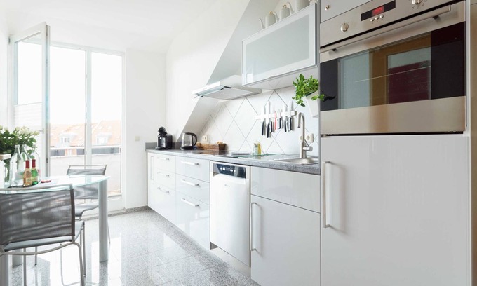 Andreasvorstadt Apartamento | 3 Raum-wohnung mit Blick auf die Zitadelle Petersberg - Neu-wohnung mit Blick auf die Zitadelle