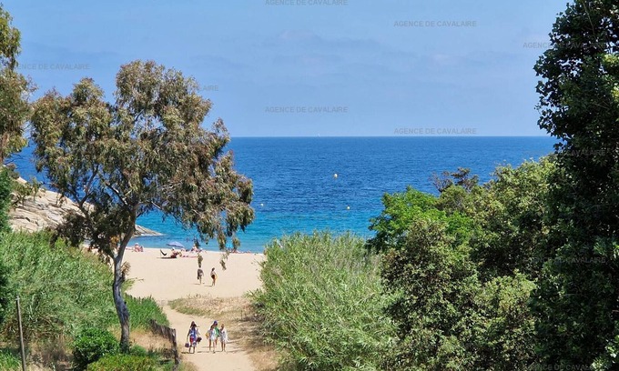 Cavalaire-sur-Mer Apartamento | Apartamento T3 en Cavalaire-sur-Mer - Terraza con vista al mar y estacionamiento