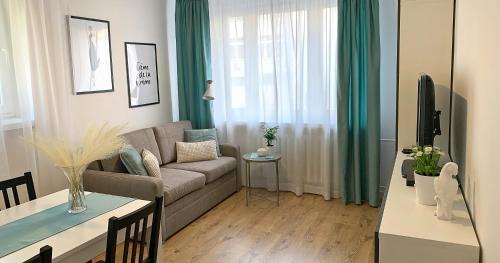 Grodzisk Mazowiecki Apartamento | 3-Room Apartment, City Center, Netflix & Wifi