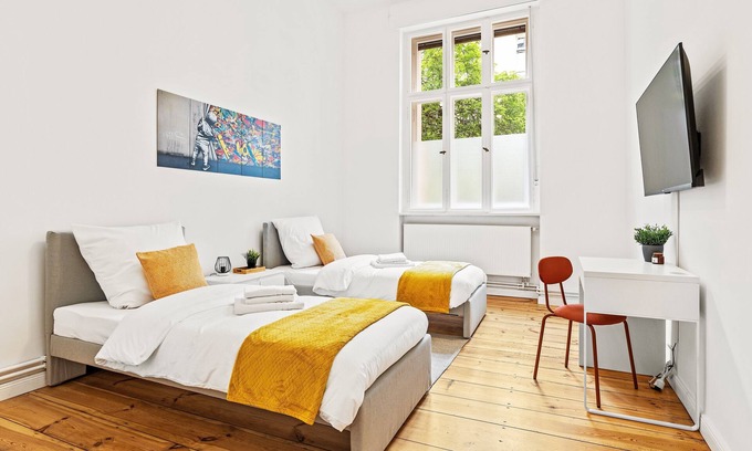 Cottbus Apartamento | 3 room apartment, 6 beds not far from main station, incl. parking & WiFi, tumble dryer