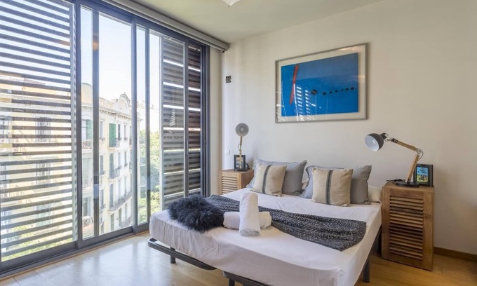 el Fort Pienc Apartamento | 3 hab 8 pax en el Parque de la Ciudadela con piscina - WiFi gratis