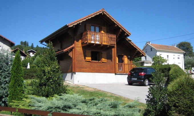 Gerardmer Chalet De Esquí | 3-star chalet in Gérardmer, sleeps 4 + baby equipment.