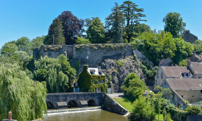 Fresnay-sur-Sarthe Apartamento | 3-star cottage with beautiful view