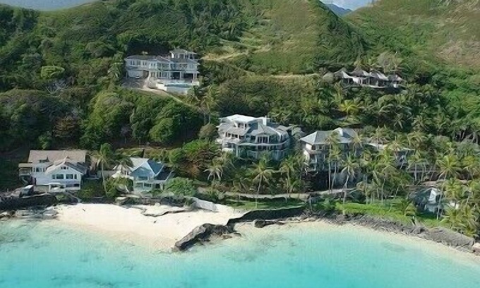 Lanikai Casa | ¡Casa frente al mar de 3 plantas con vistas espectaculares y acceso a la playa aislada!