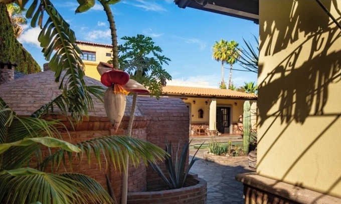 Loreto Complejo | 3 unit compound w pool &jacuzzi. DISCOUNTED RATE
