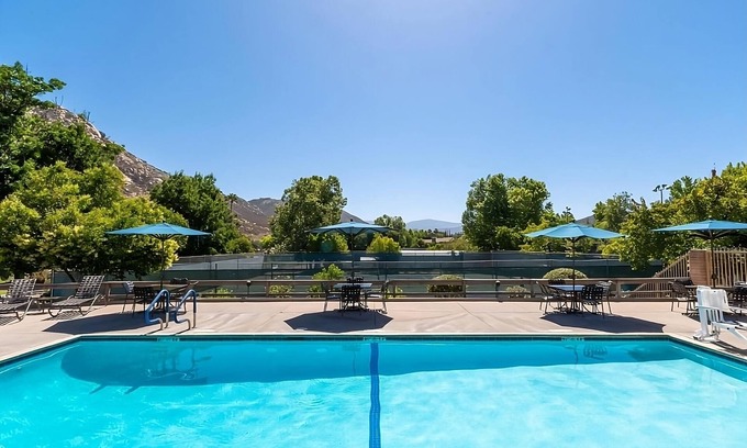 San Diego Country Estates Hotel | 3 Units | 2BR with Full Kitchen | Free Parking | Outdoor Pool