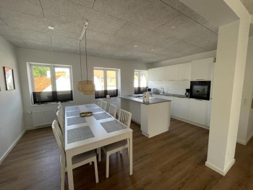 Give Apartamento | 3 værelses lejlighed i Give