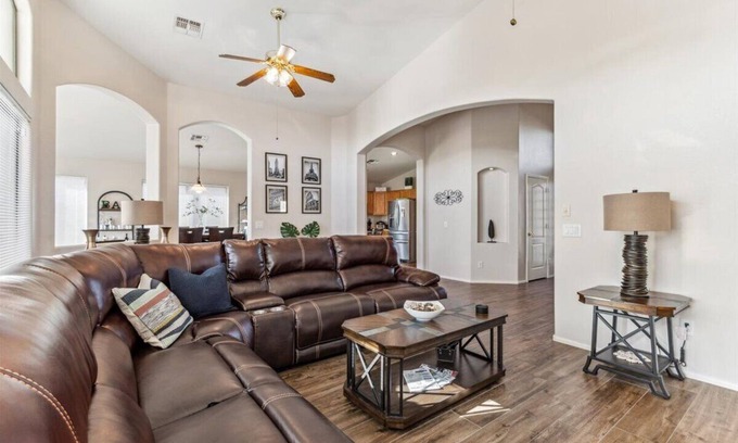 Wigwam Creek North Casa | 30-day min. stay, pet friendly, 10 min from area attractions!
