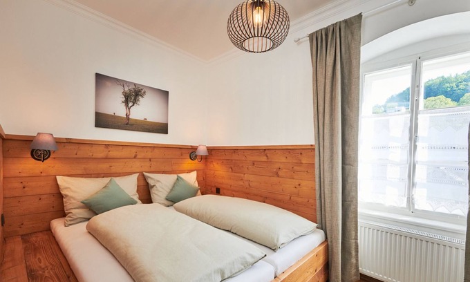 Waidhofen An Der Ybbs Apartamento | Vrbo Property