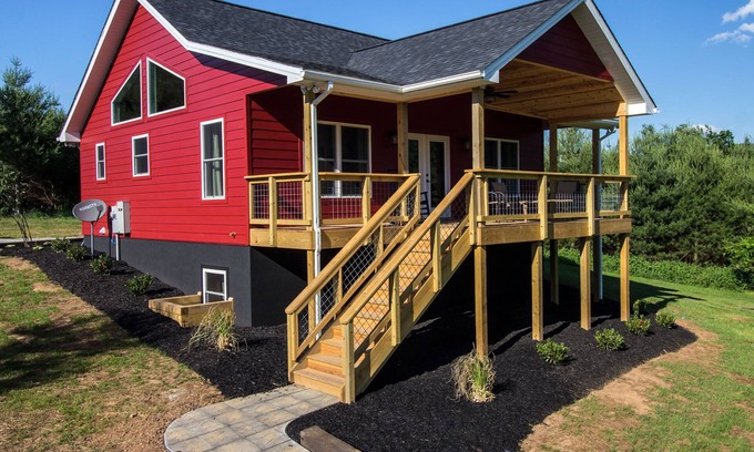 Pearisburg Cabaña | Red Pine Cottage en Walker Creek Retreat